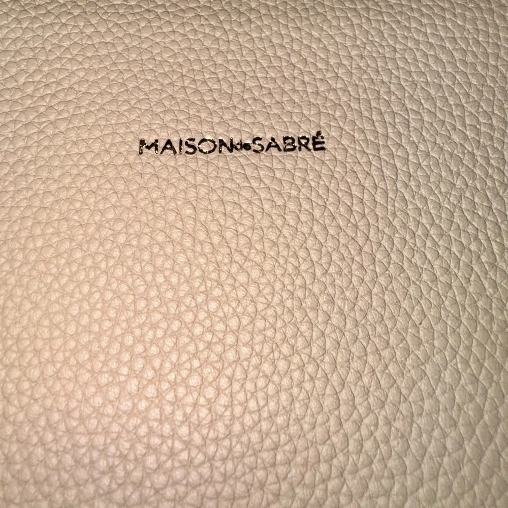 Maison de Sabré Pebbled Leather Laptop Sleeve / Document Case Beige New WOT